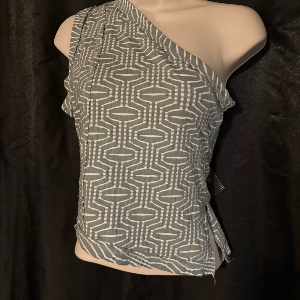 One-Shoulder Geometric Gray Top